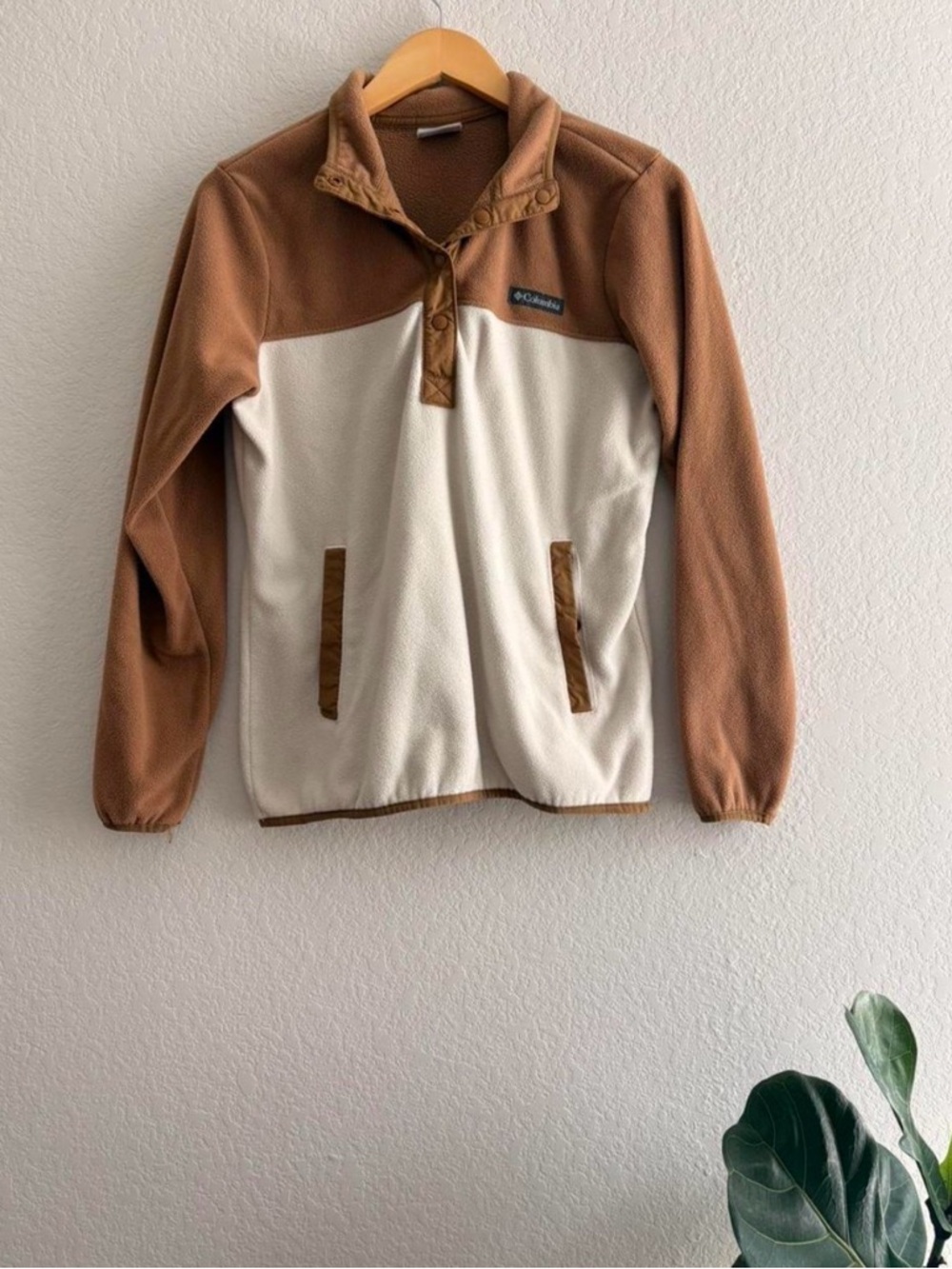 Columbia jacket women’s size small 1/4 snap fleece mock neck white brown